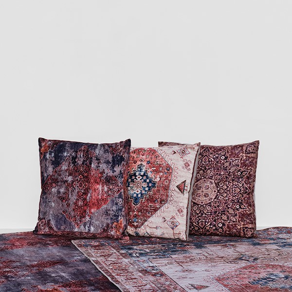 14 | Persian Cushion