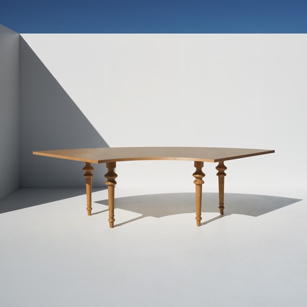 Serpentine Quarter Natural Dining table