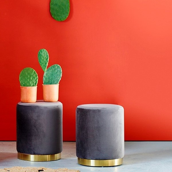 94 | Round Velvet Ottoman