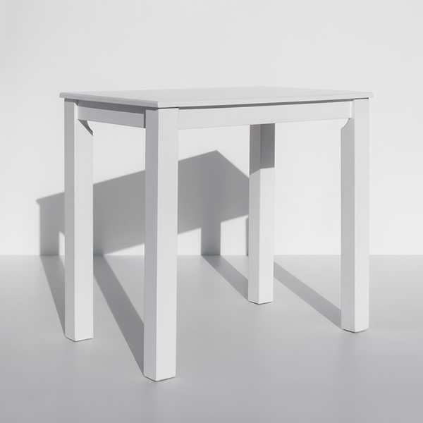 18 | Spicy White Rectangular High Table
