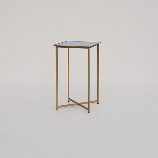 8 | Switch Gold Bar Table