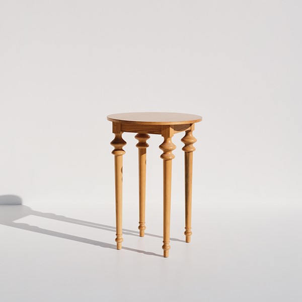 7 | Zeus Round Bar Table