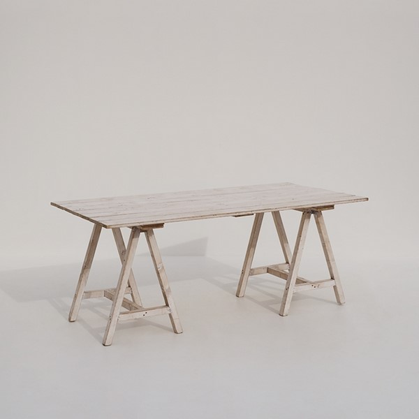 25 | Easel Dining