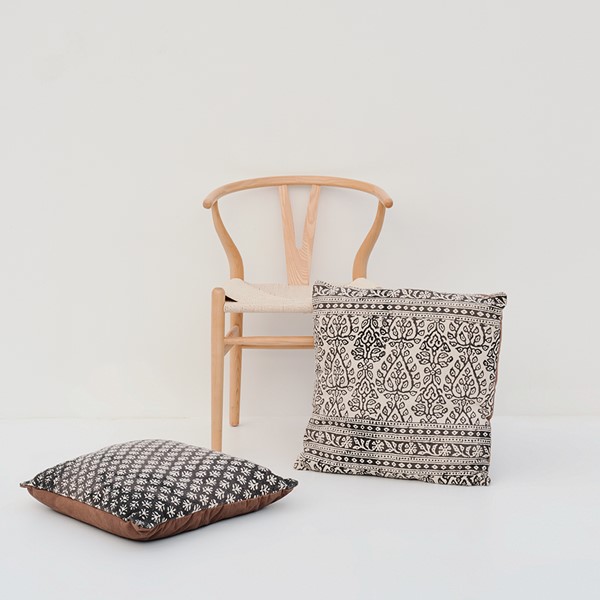 29 | Black & White Moroccan Cushion