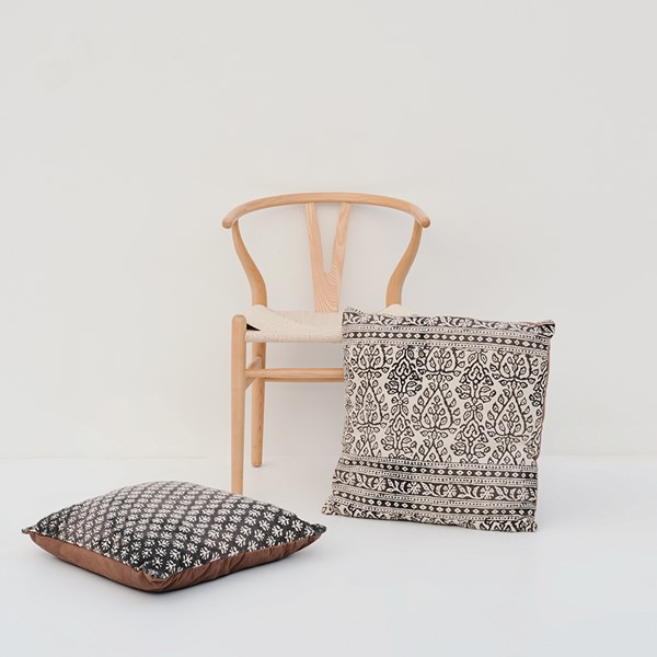 5 | Black & White Moroccan Cushion