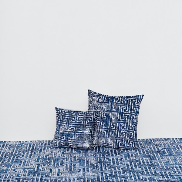 9 | Meander Cushion