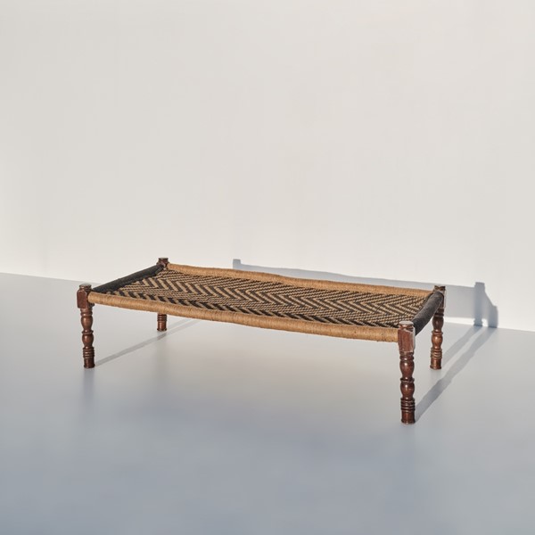 4 | Lima Black Bench