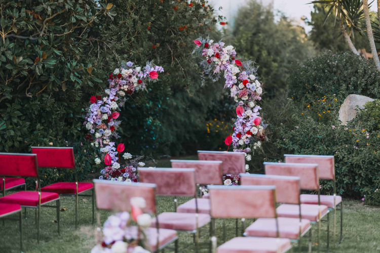 Monochromatic Bloom | Naxos