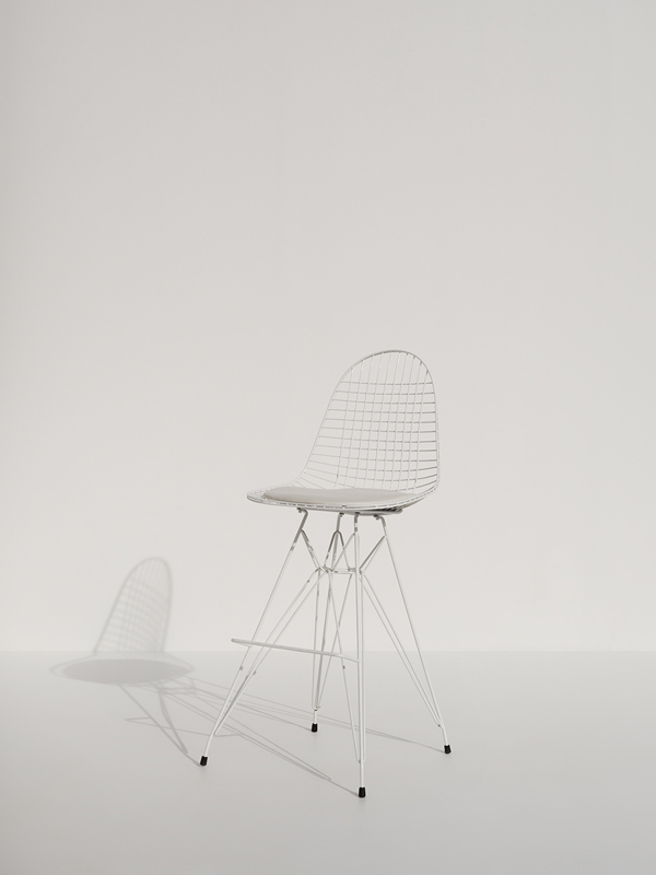 Olivia White Barchair