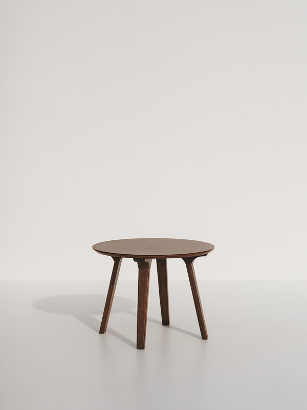 Oliver Brown Round Lounge Table