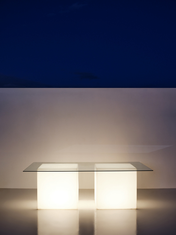 Cube Table