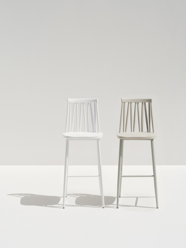 Loop Barchair