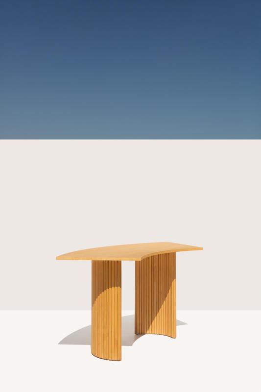 Boomerang Serpentine High Table