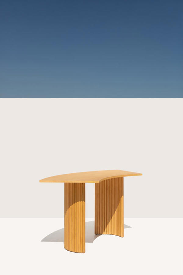 Boomerang Serpentine High Table